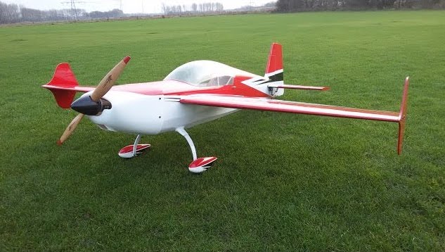 Extreme Flight Extra 300 V2